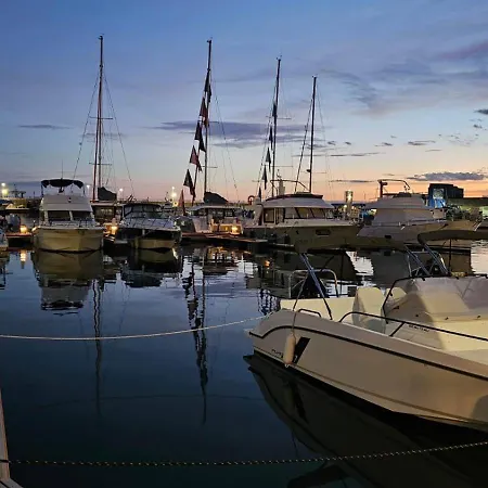 Barco En Botel